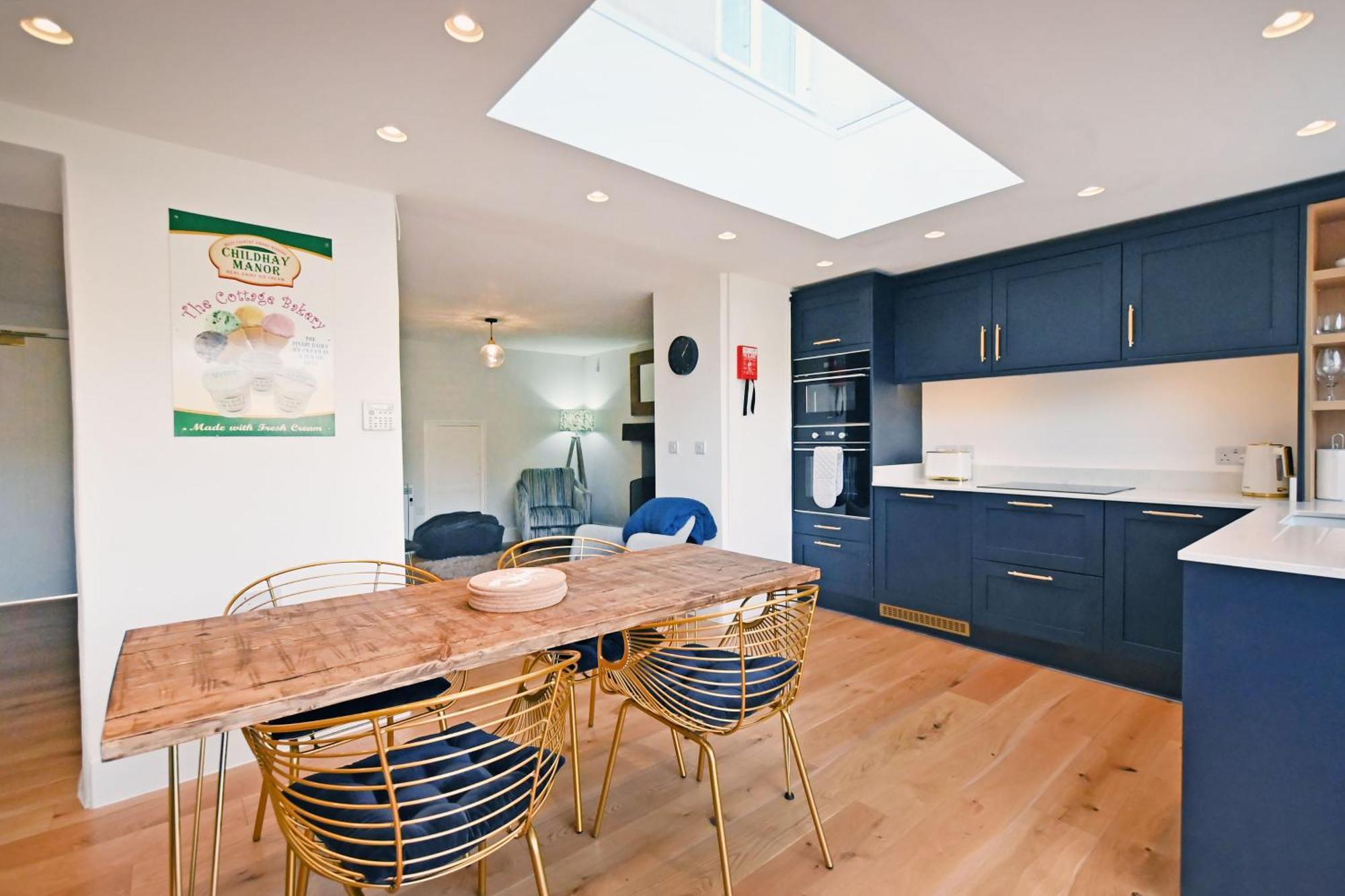 The Old Cottage Bakery Lyme Regis Extérieur photo